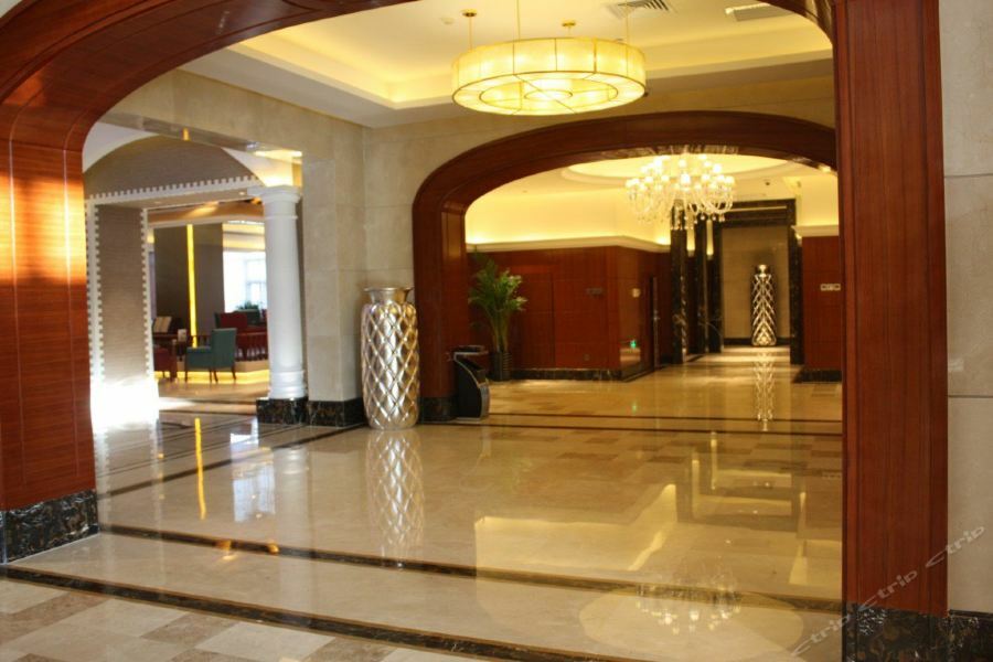 Grand Skylight International Hotel Ganzhou Chang Zhen Avenue Eksteriør bilde